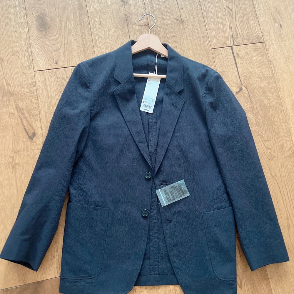 Uniqlo Men's Black Blazer